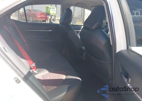 2021 Toyota Camry Trd z USA, uszkodzony, nr VIN 4T1KZ1AK2MU051773